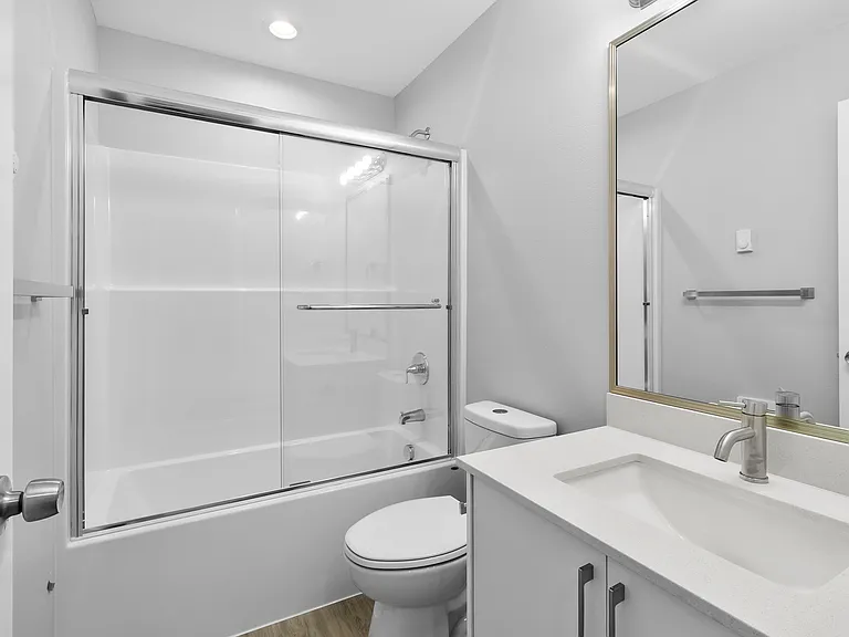 5724 Sterling Ave #106 — Photo 20