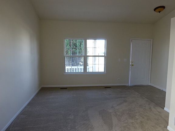 4th image of 2709 Skylane Dr