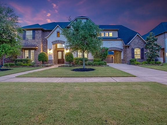 Absolutely stunning home in desirable Creek Cove at Cross Creek Ranch.  6 bedrooms, 5 1/2 baths, formal dining, game room, 3 car garage, with heated pool and spa, huge covered patio with outdoor wall mount TV, outdoor speakers, custom chandelier, ceiling fans with lights, a summer kitchen, all on the lake. This home was made for the active family.