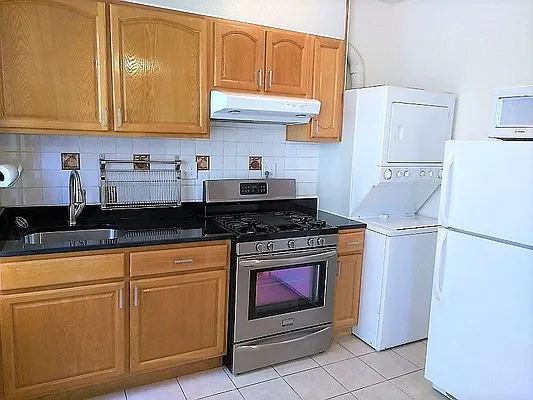 Rented by Citi Habitats | media 12