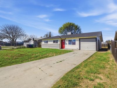 10198 Heath Street, Hanford, CA, 93230