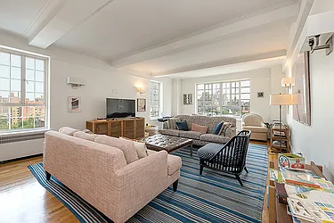 Rented by Rita S Citrin, LREB