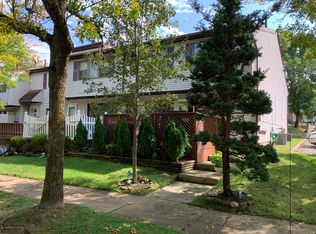 53 Lombard Ct, Staten Island, NY 10312
