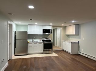 4 Oxview Ln, Raymond, ME 04071