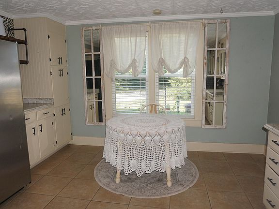 5th image of 1416 Judson Ave