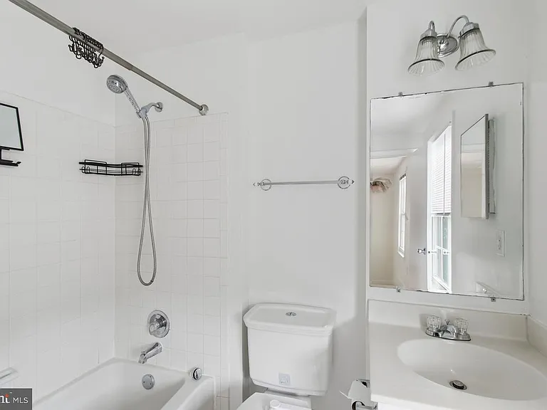 6606 Greenleigh Ln — Photo 25