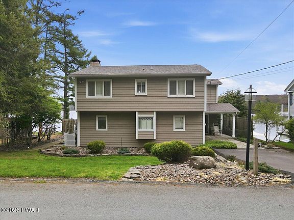 3rd image of 114 Shore Rd