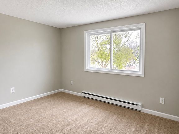 3rd image of 5 Turnpike Rd APT 132