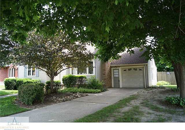 1st image of 944 N Foster Ave