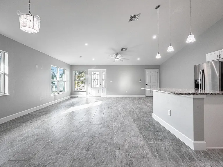 184 Village Cir #1 — Photo 5
