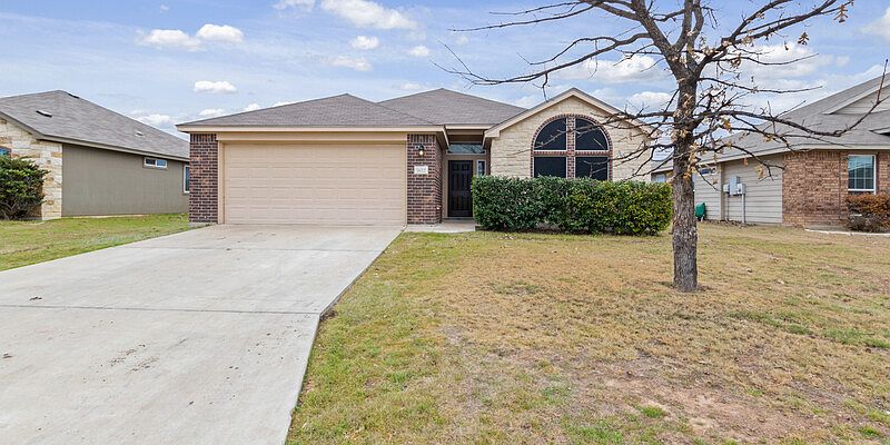 1st image of 7822 Woodbury Dr