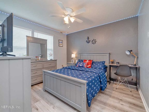 4th image of 2107 Pebble Point Dr