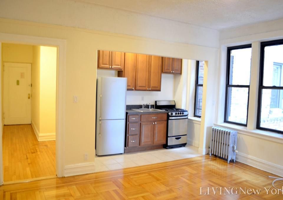 1st image of 4706 46th St #4C