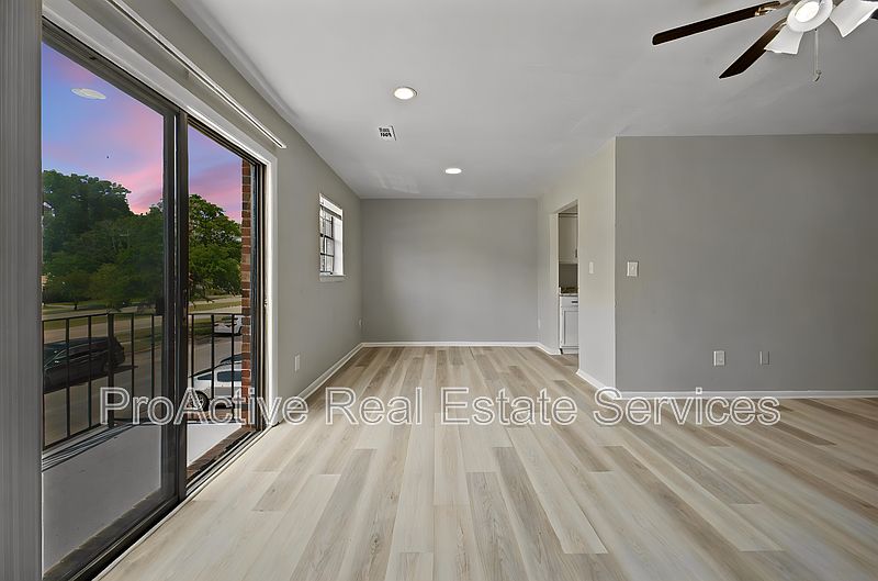 1st image of 1462 Gabriel Dr #64