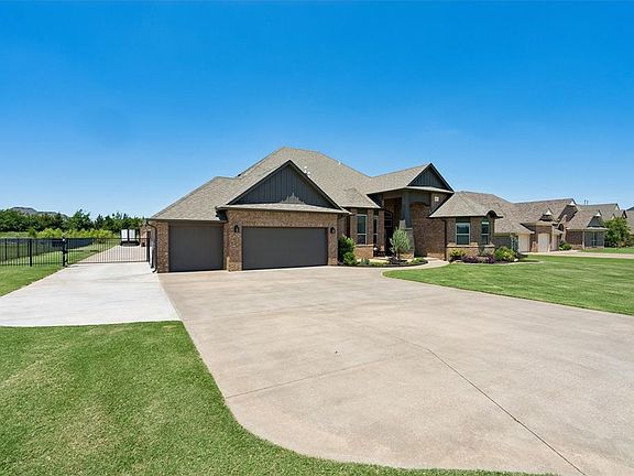 2nd image of 20915 Highlander Ridge Dr