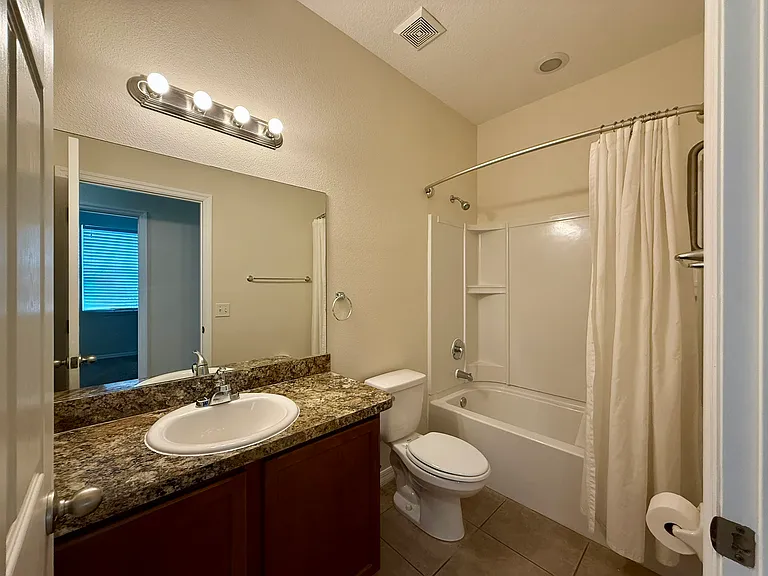 811 Krenson Woods Ln — Photo 21
