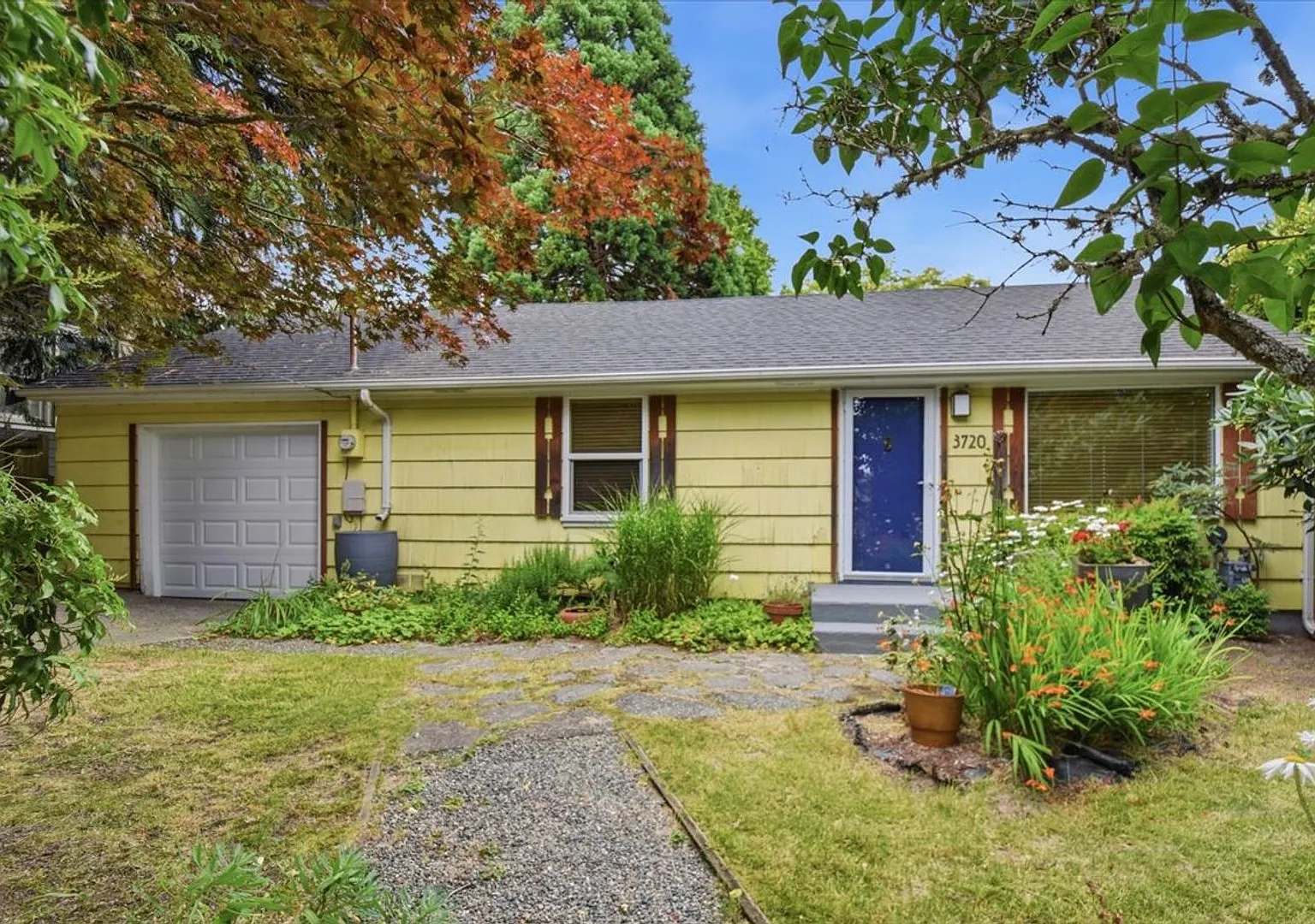 1Bd/1Ba Seattle Home — Photo 1