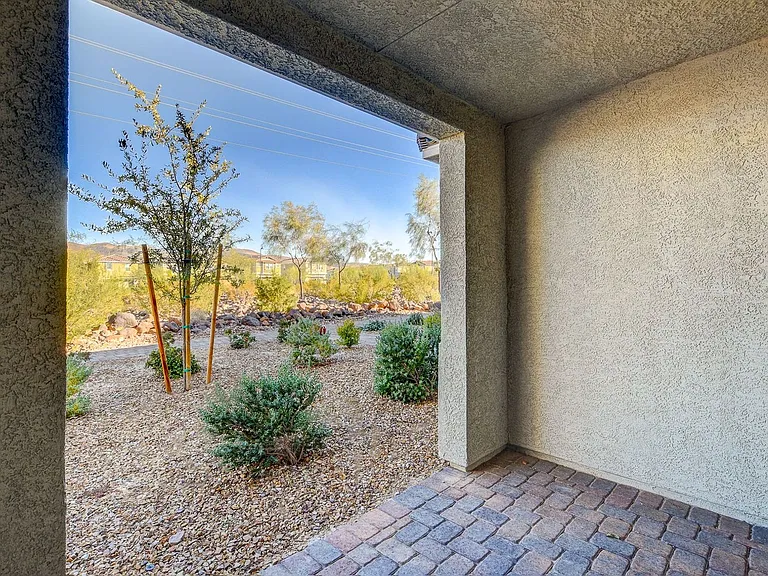 2806 Alenga St — Photo 37