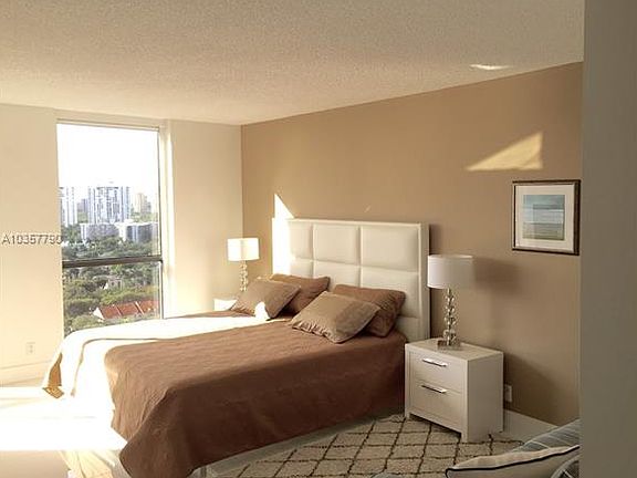 5th image of 3600 Yacht Club Dr APT 1904