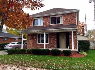 21514 Trombly St, Saint Clair Shores, MI
