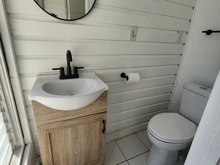 804 Winding Way St — Photo 5