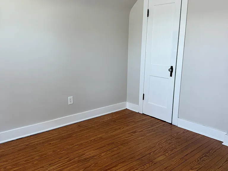 1684 Christian St — Photo 24