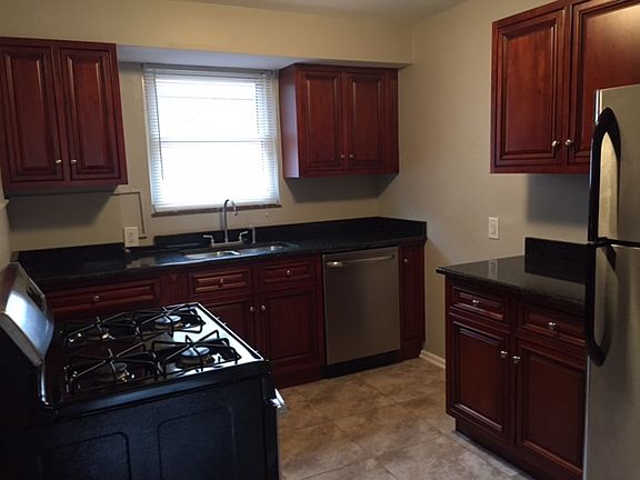 4th image of 1499 Ashland Ave