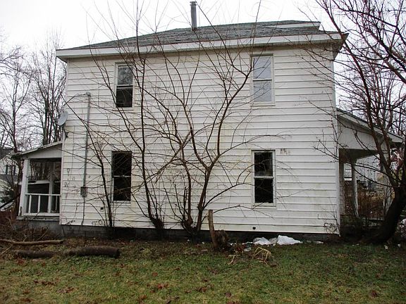 4th image of 319 Mehaffey Ct