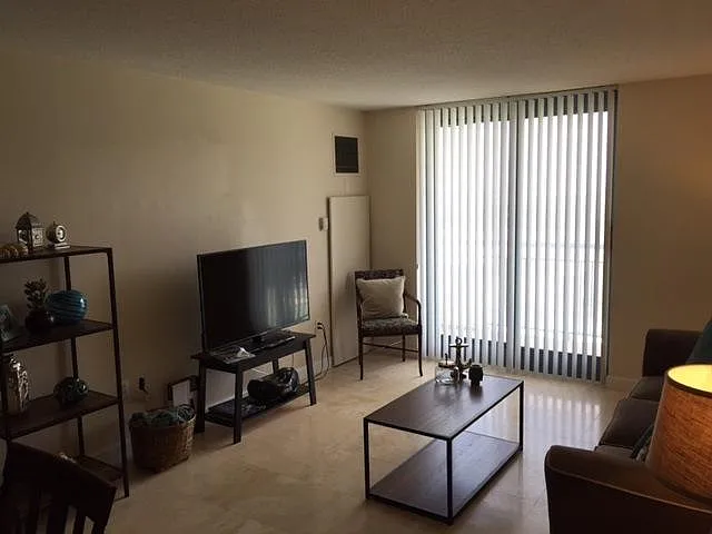526 Pacific Ave #501 — Photo 22