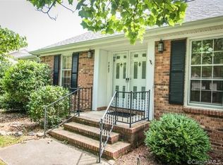 7027 Marlbrook Dr, Charlotte, NC 28212