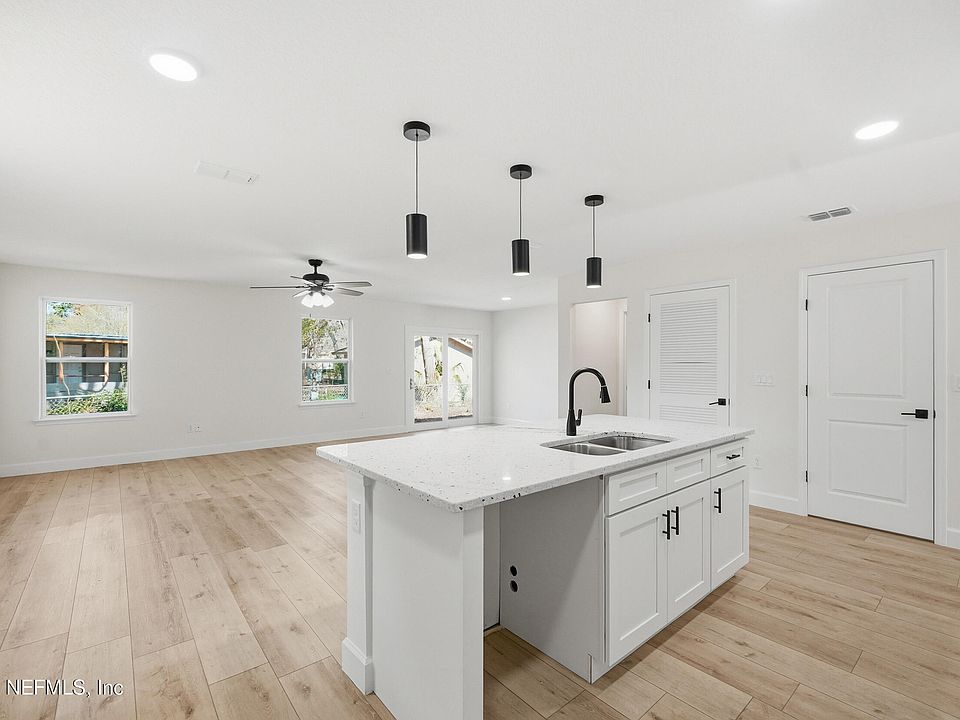 1st image of 5243 SHENANDOAH Avenue