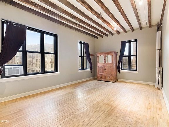 4th image of 3C Manhattan Ave