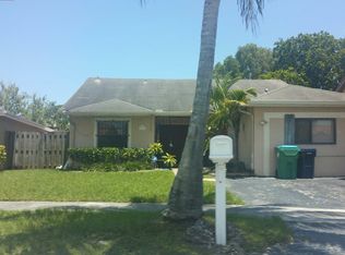 5933 SW 152nd Ct, Miami, FL 33193