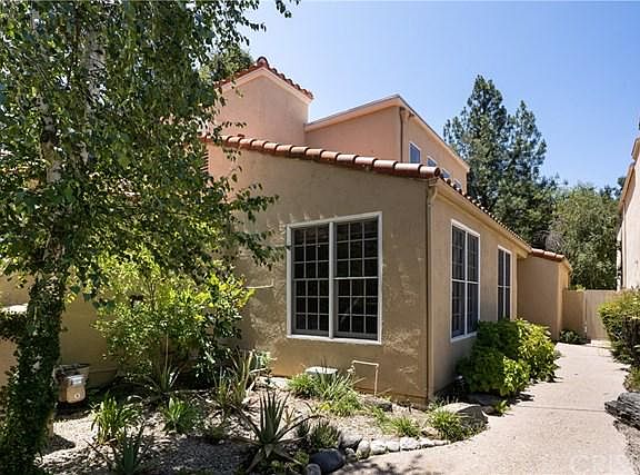 2nd image of 4367 Park Paloma