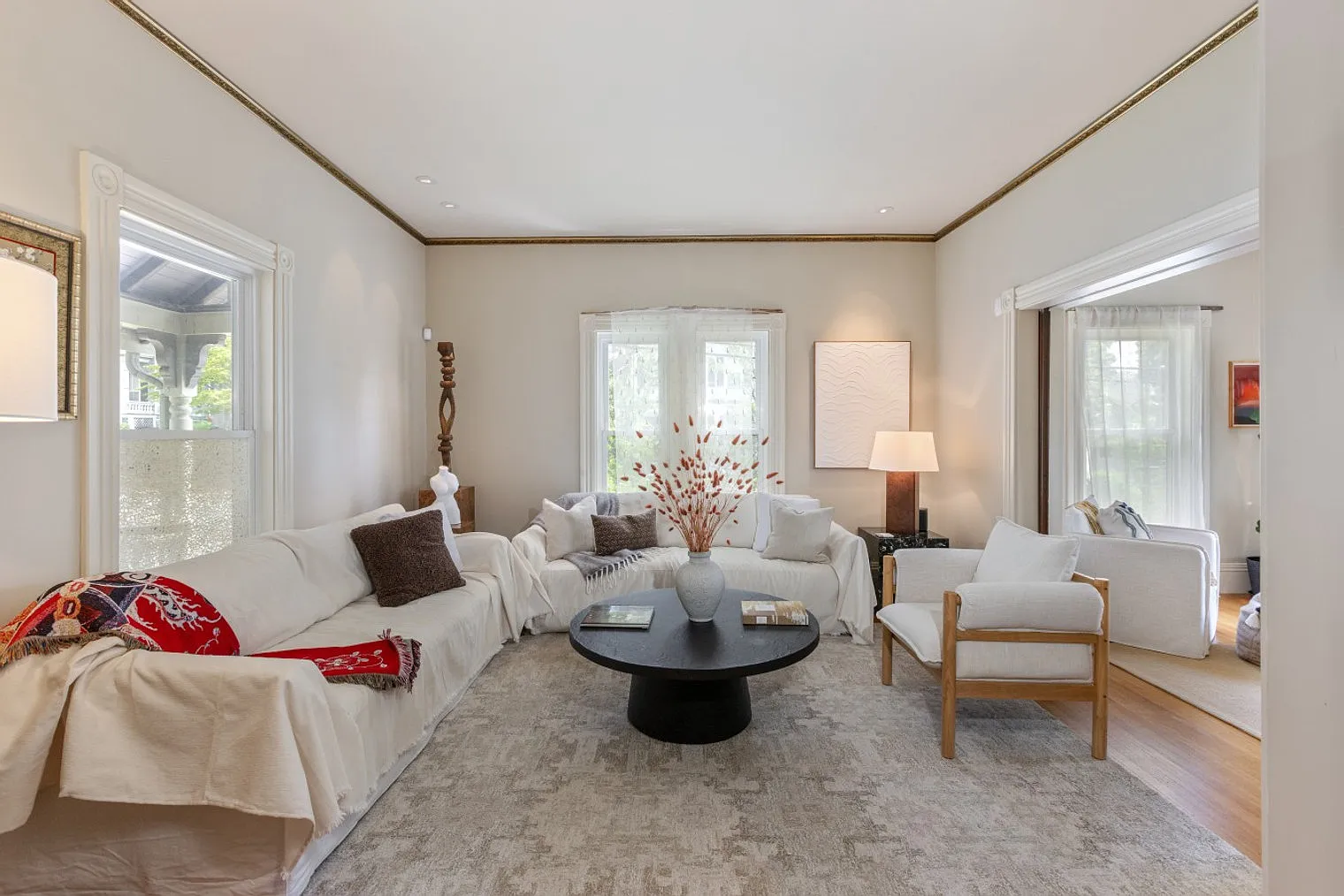4 bed, 1.5 bath, $8,283 — Photo 1
