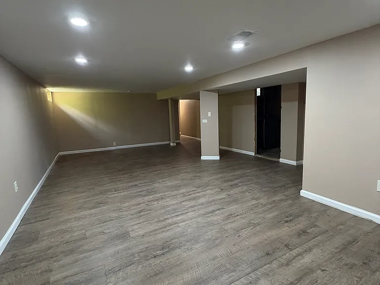 2313 Brown St — Photo 18