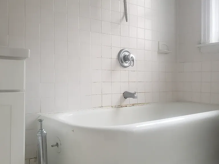 1200 Lexington Ave #4C — Photo 8
