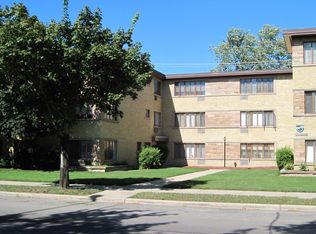 1519 Howard St APT 2F, Evanston, IL 60202
