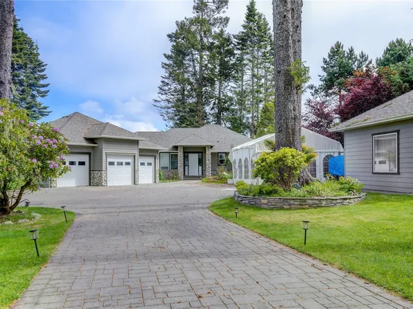 7079 Richview Rd, Sooke, BC V9Z 0T3
