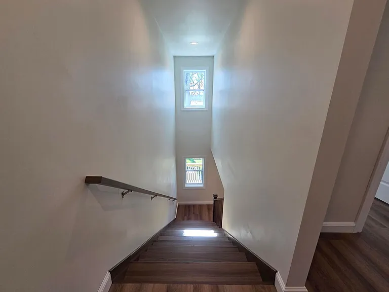 43 W Main St — Photo 9