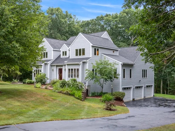 165 Cameron Dr, Marlborough, MA 01752