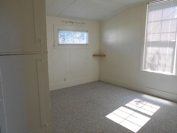 4th image of 2706 Humboldt St