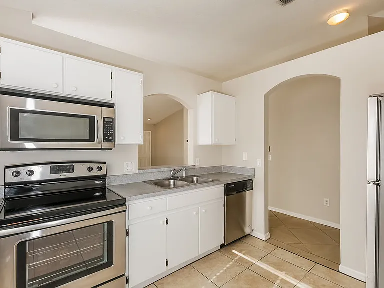 1022 Harvest Moon Dr — Photo 8