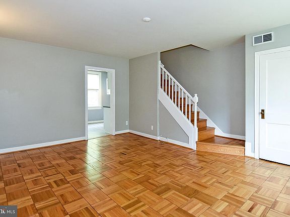 2nd image of 1510 S Edgewood St APT 557