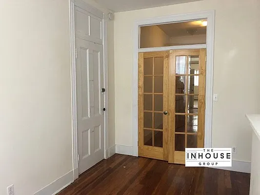 Rented by The InHouse Group | media 5