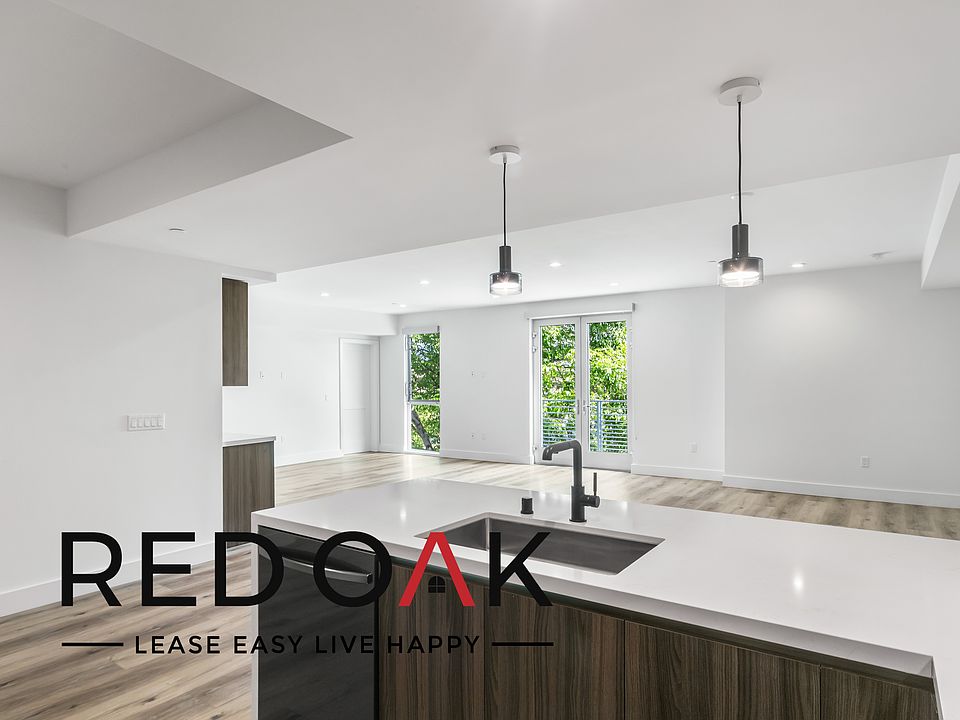 1st image of 5801 1/2 Camerford Ave #206