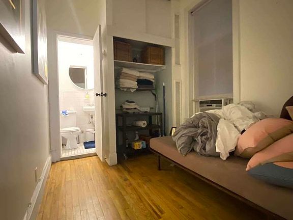 5th image of 117 Christopher St APT 9