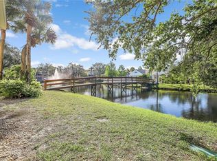 180 Pebble Shores Dr APT 102, Naples, FL 34110