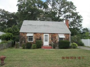 143 King Phillip Dr, North Kingstown, RI 02852