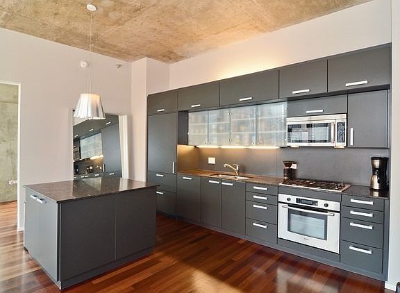 4th image of 550 N Saint Clair St APT 1803
